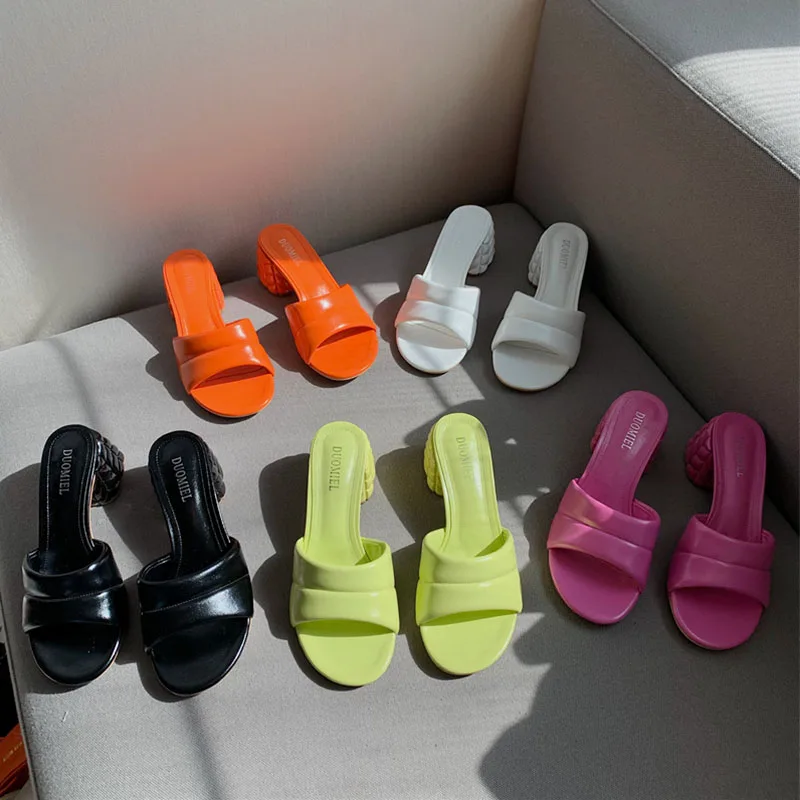 

2022 Summer New Pink Brand Women Slipper Fashion Med Square Heel Ladies Elegant Ladies Sandal Shoes Peep Toe Slip On Slides