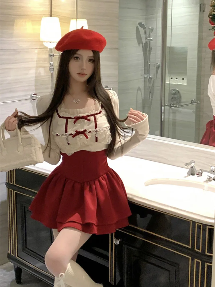 Комплект из 2 предметов с юбкой топ квадратным вырезом и красная юбка А-силуэта