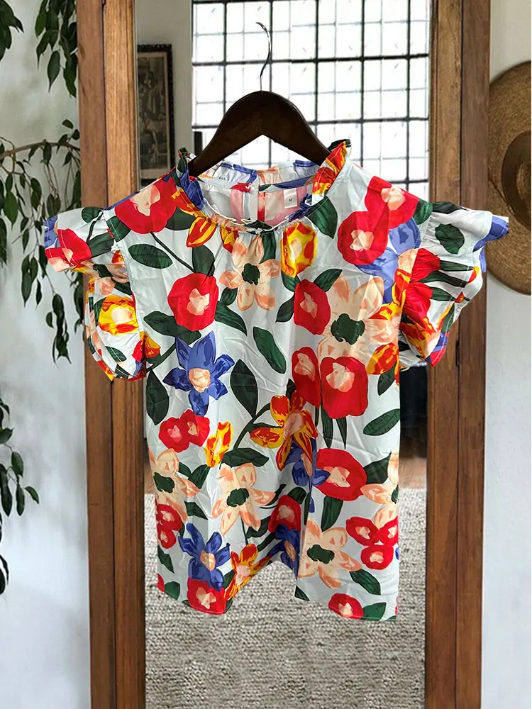 Разноцветная блузка с цветочным принтом и рюшами на рукавах многоуровневая