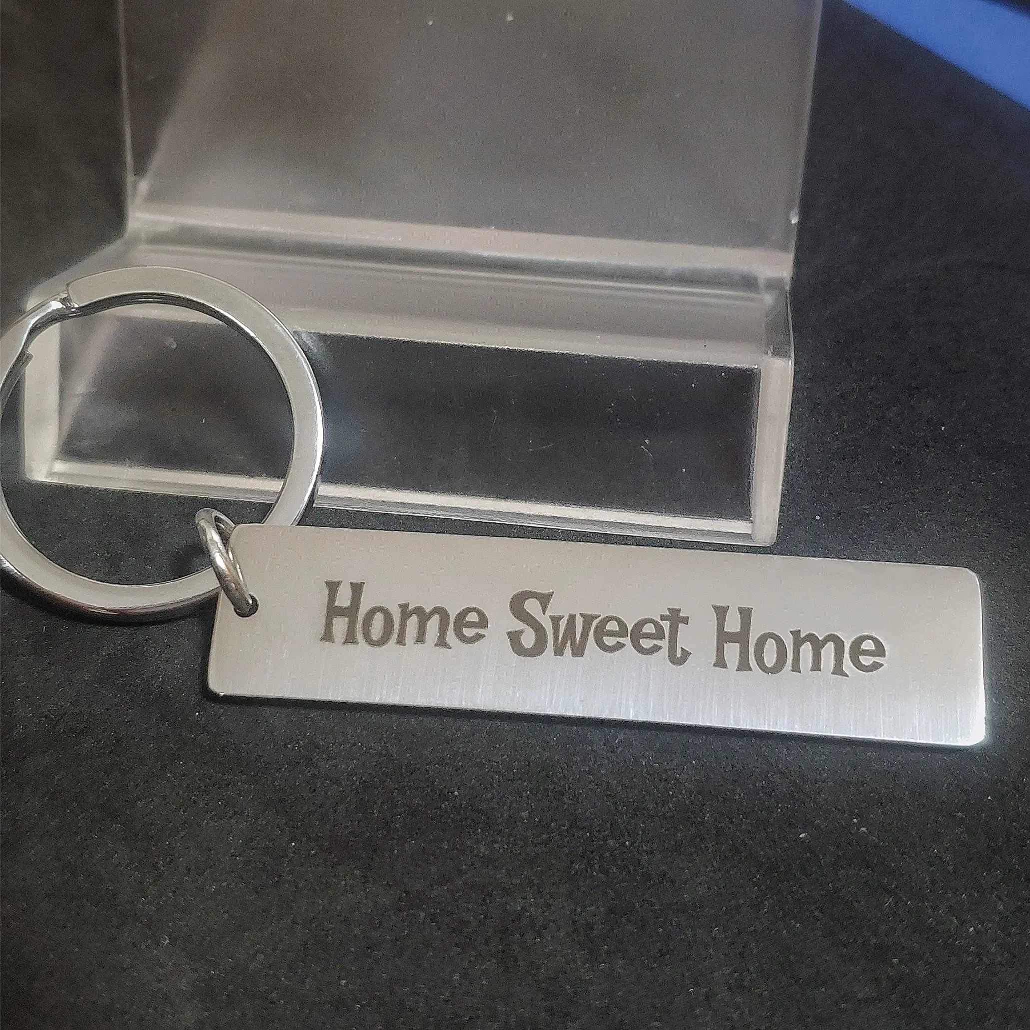 

Keychain for Car Keys Housewarming Keyring Birthday Home Sweet Home Valentine's Day Couple Gift Wedding Ornaments Carabiner