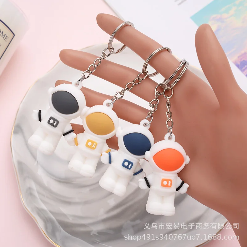 

New Astronaut Keychain 3D Stereo Astronaut Couple Key Ring Pendant Activity Bag Pendant Gift