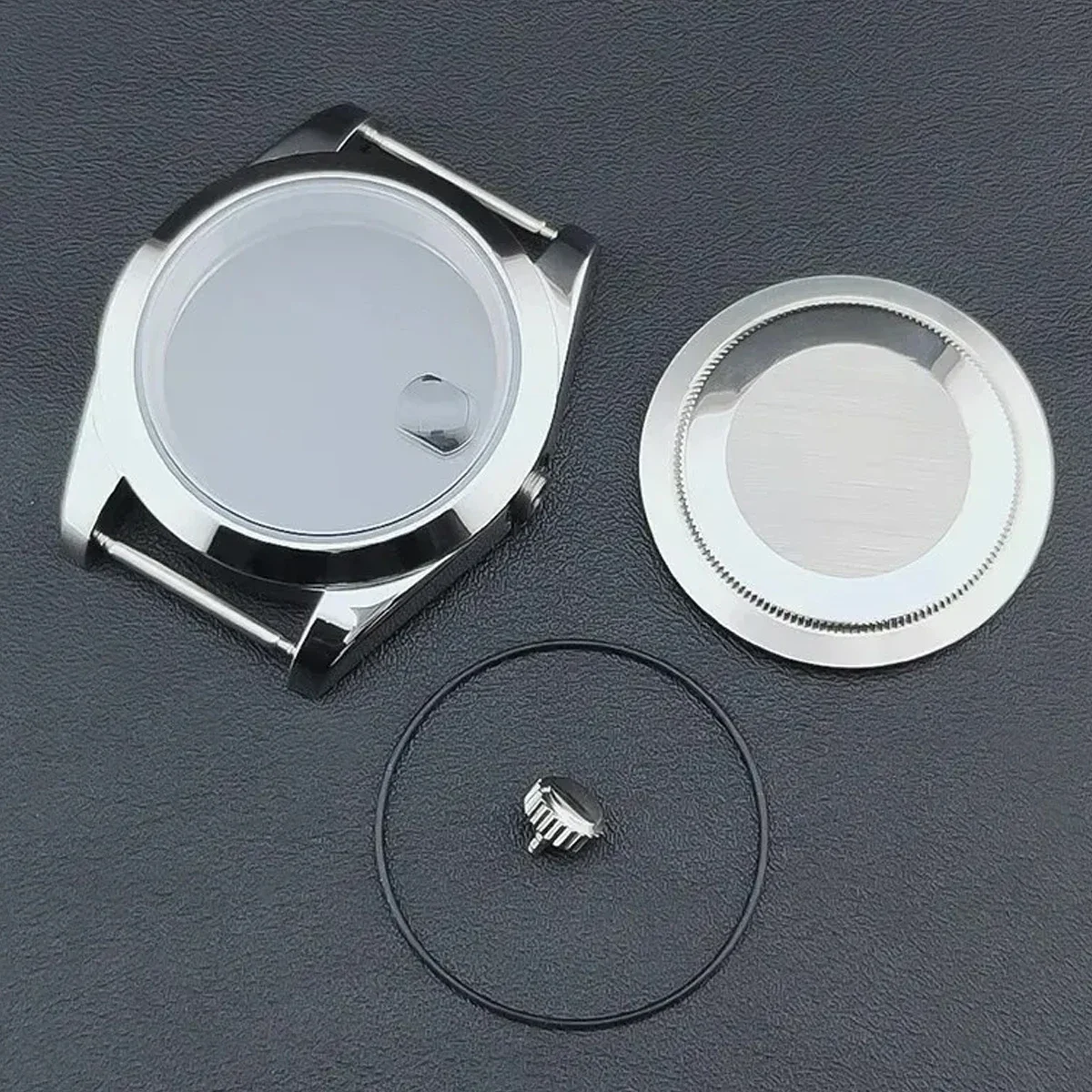 Часы из нержавеющей стали с сапфировым стеклом 36 мм