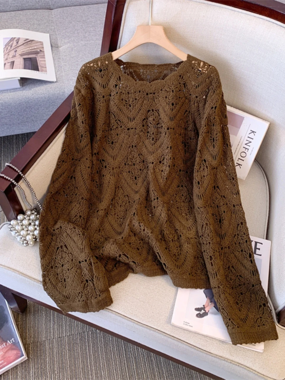 Французский кружевной вязаный крючком полый свитер для женщин 2024 осень и зима