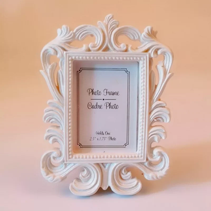 

NEW2022 Vintage Style Photo Frame Wedding Desktop Picture Frames Living Room Home Decor Resin Photo Frame Popular Gift New