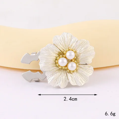 Запонки i-Remiel с цветком камелии