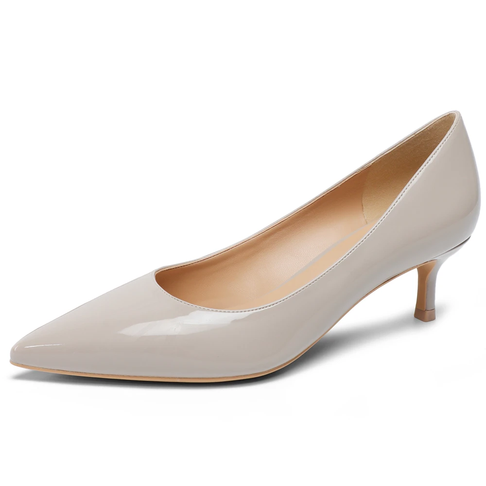 

Туфли-лодочки из лакированной кожи, на шпильке 3 см, с острым носком