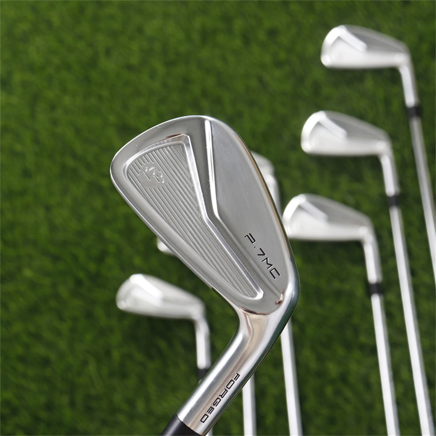 

Men Golf Club Iron P7MC Golf Irons Set High quality CNC Forged Golf Clubs 456789P Regular/Stiff Steel/Graphite Shafts Headcovers
