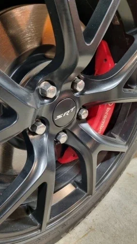 4 шт. 63 мм колпаки центральной ступицы колес SRT для Dodge Challenger Charger Nitro Caliber Journey Caravan