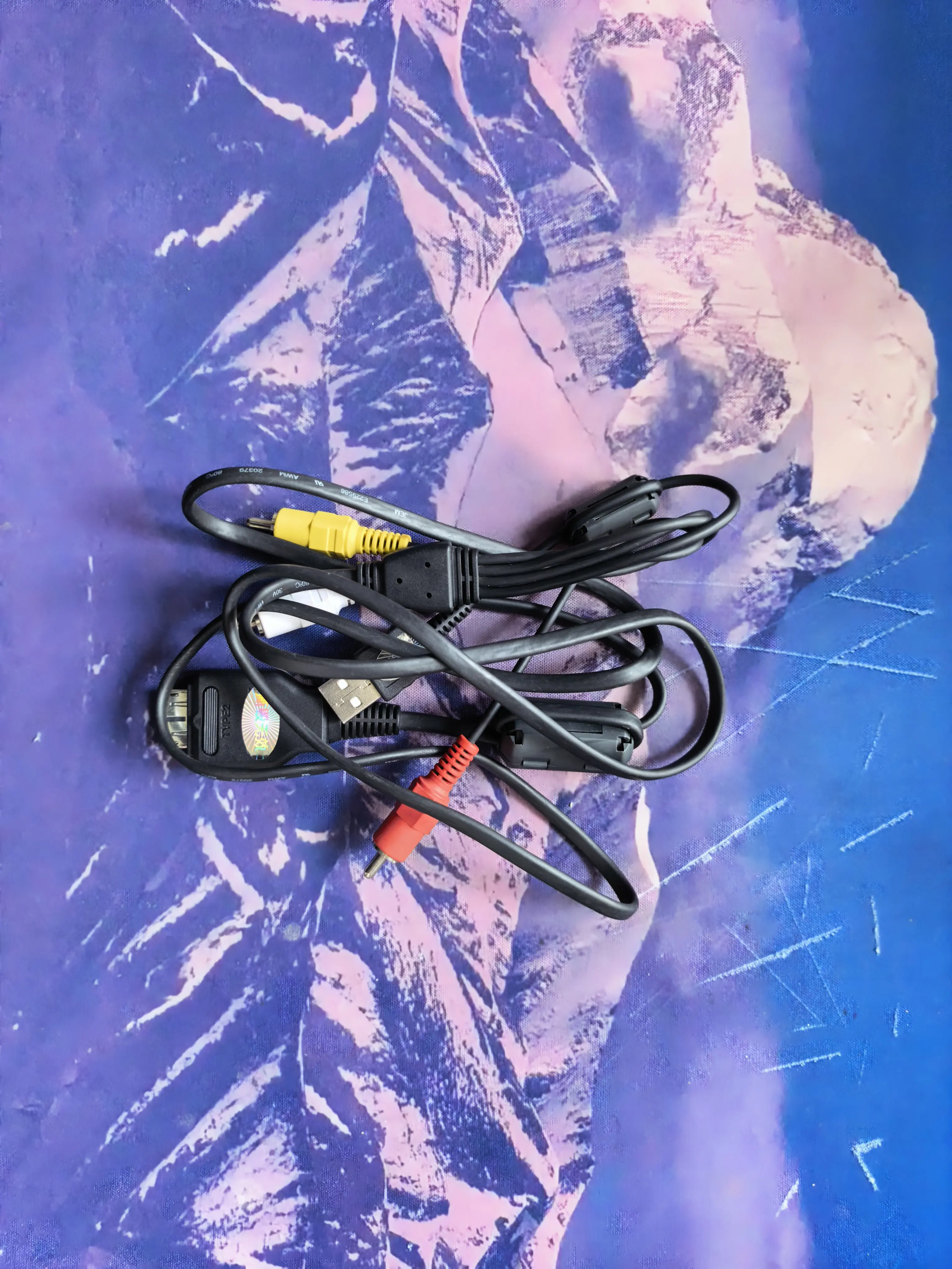 Фото Многофункциональный USB AV-кабель VMC‑MD2 для цифровых камер Sony CyberShot DSC‑W210 W215 W220 W230 W290 HX5 HX5C, кабель для передачи данных и видео. №1