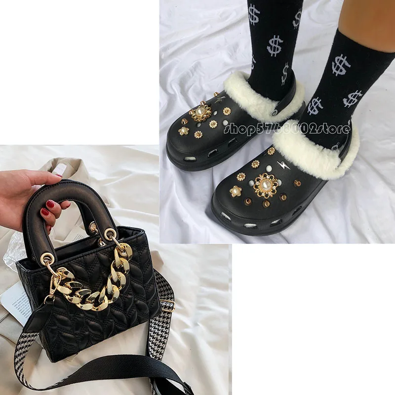 

Новинка, модная женская садовая обувь, зимние теплые меховые сабо, комплект обуви и сумки-тоут, Роскошный кошелек на цепочке, искусственный ...