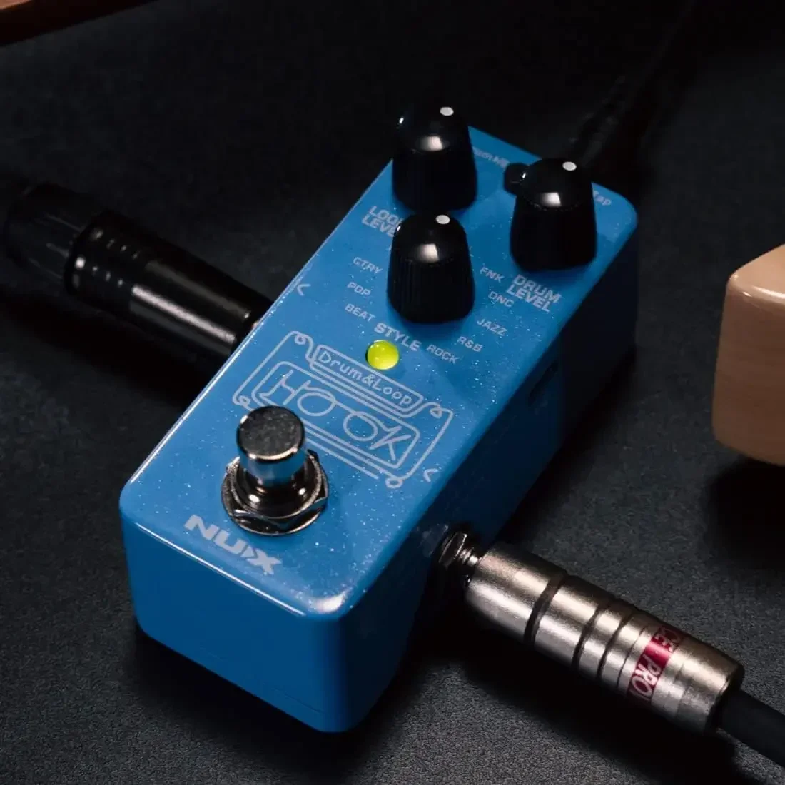 Фото Педаль для электрогитары NUX HOOK Drum and Loop с функцией Smart Tap Tempo, 24-битными фразами и 11 ритмами №4