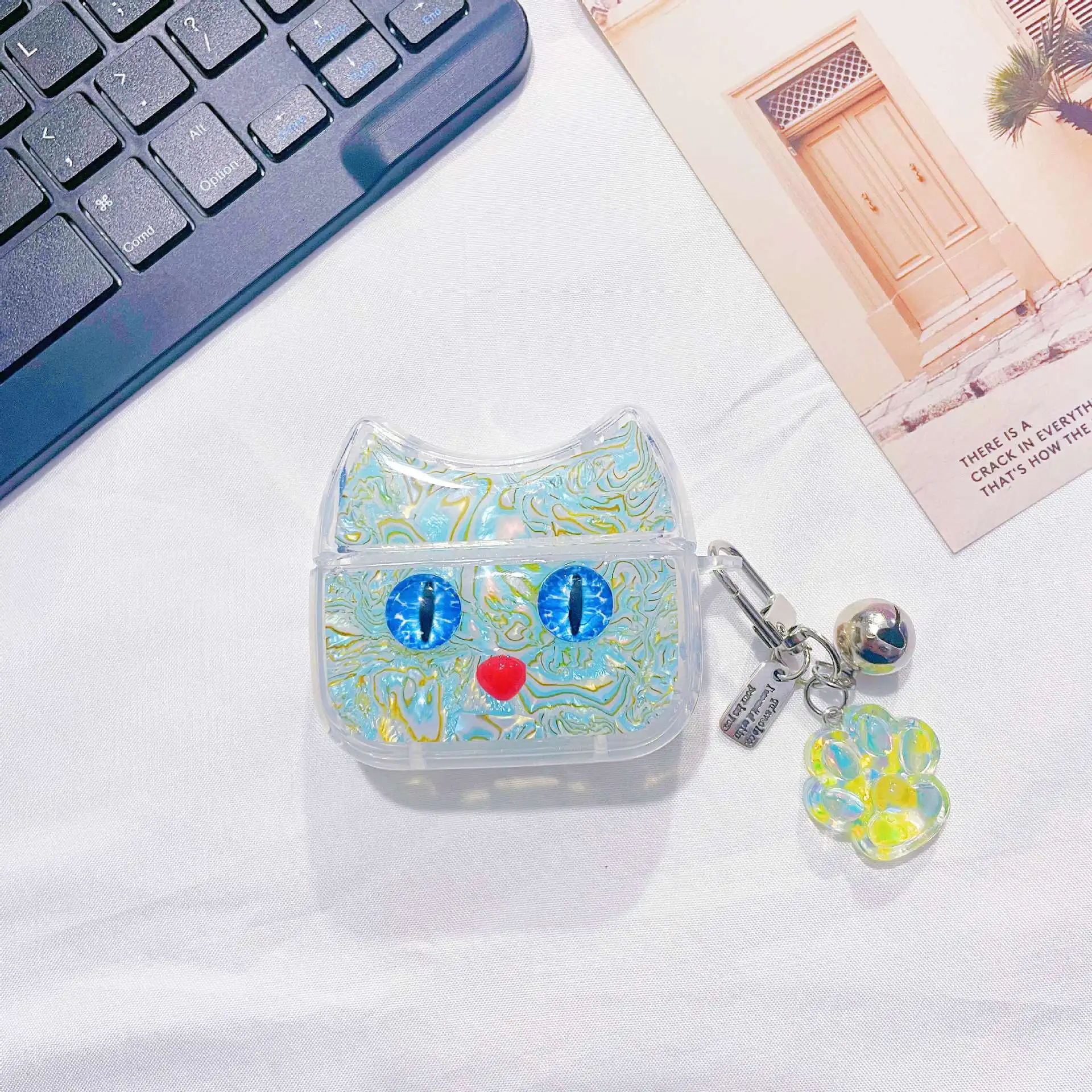 Фото Милый 3D-чехол для наушников в форме кошки для AirPods Pro 2 3 4, прозрачный защитный чехол с большими глазами и брелоком в виде лапы с колокольчиком №5