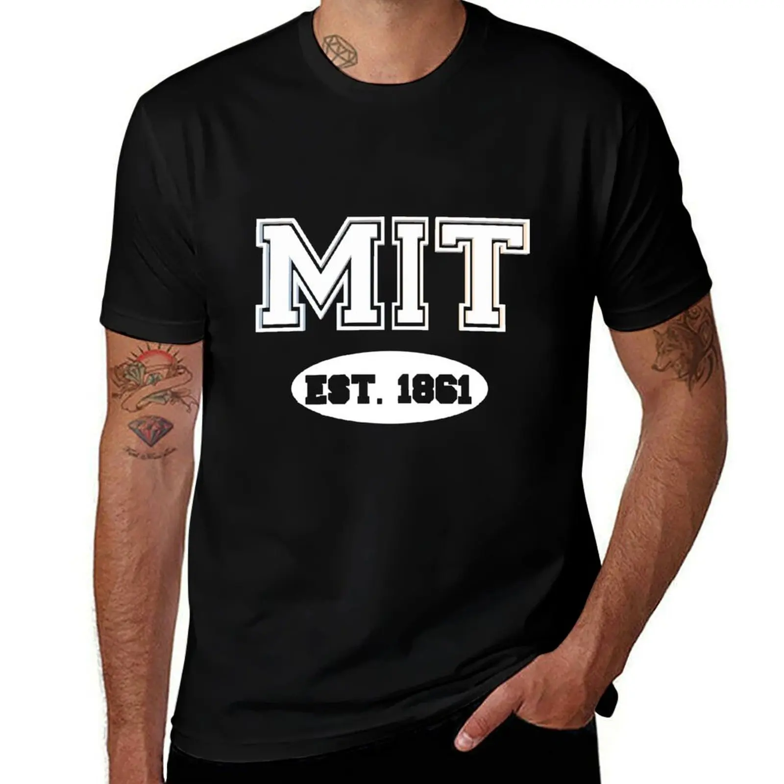 Фото MIT EST 1861 |   Футболка MASSACHUSETTS VARSITY с модным принтом №1