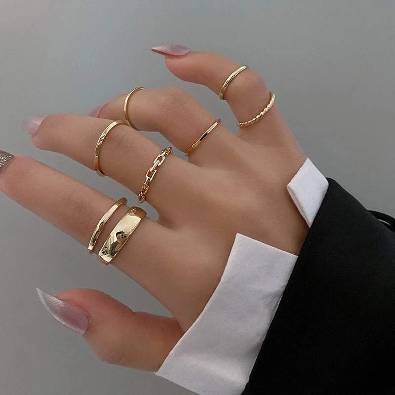 

Hot Selling 7pcs Rings Set for Girl Women Metal Hollow Round Women Simple Zircon Finger Ring Lady Party Fashion Jewelry Gifts
