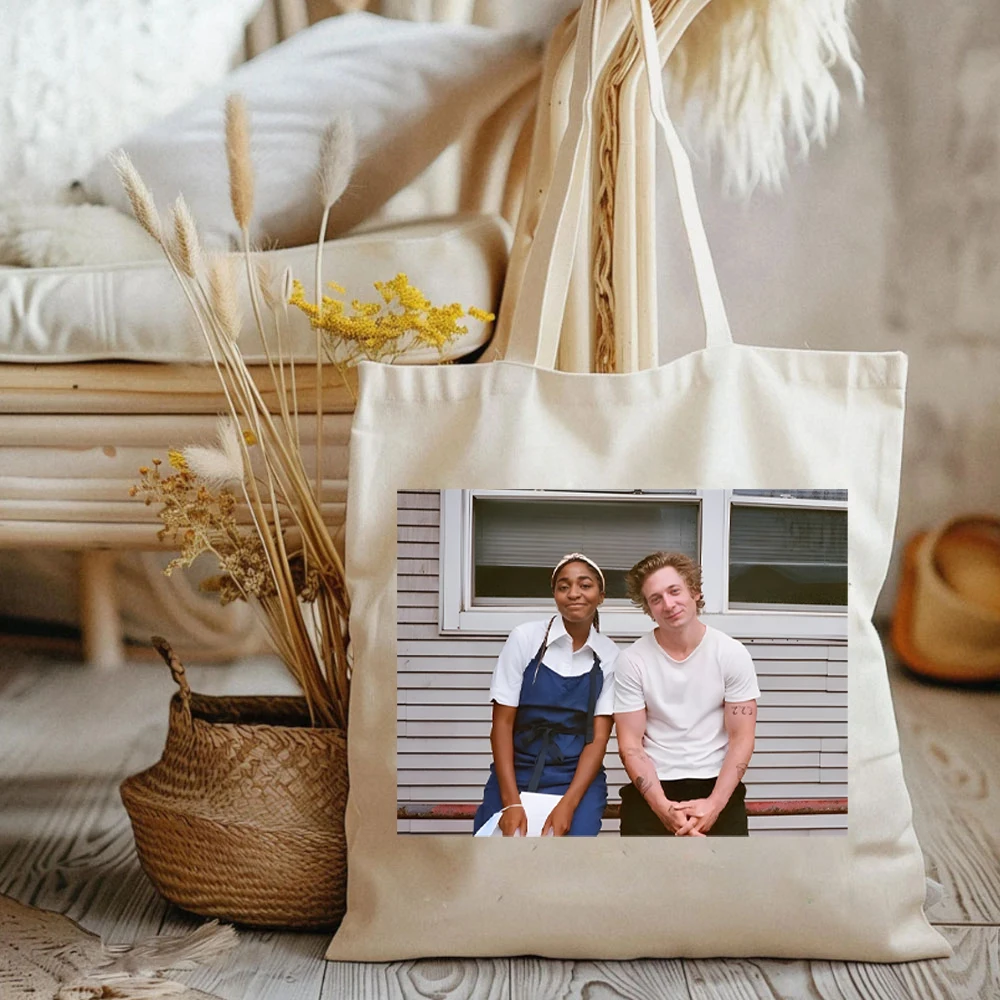 Женская сумка-тоут с изображением героев сериала Медведь