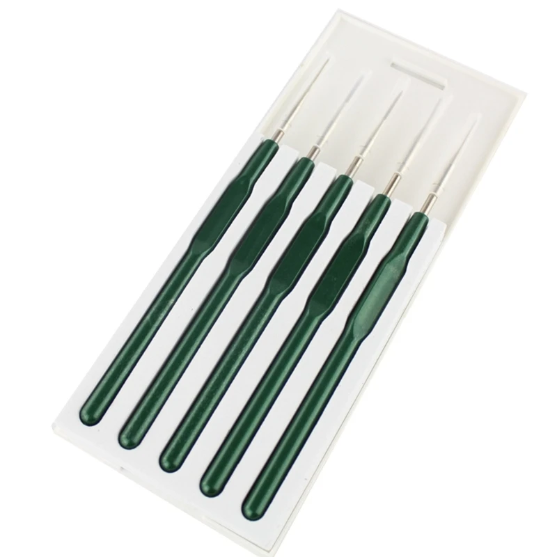 Снятие клеммы автомобиля. фиксатора разъема электрической проводки. Ремонт.