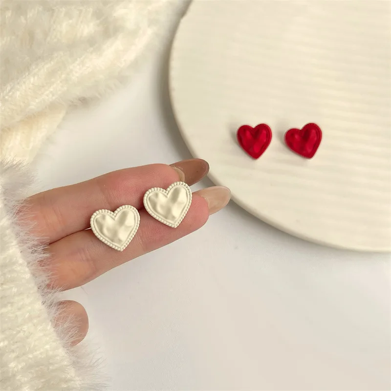 

New Korea Design Wild White Red Heart Stud Earrings for Women Girls Temperament Tender Alloy Earrings Jewelry Accessories Gifts