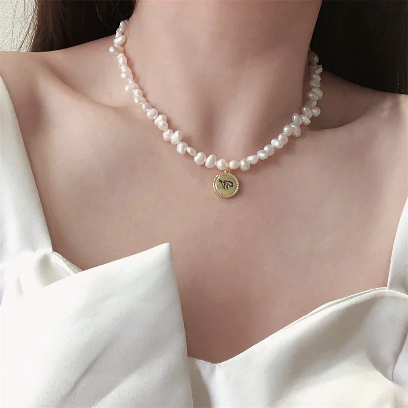 

Minar Korean Vintage Irregular Freshwater Pearl Choker Necklace Letter Round Coin Pendant Necklaces for Women Casual Jewellery