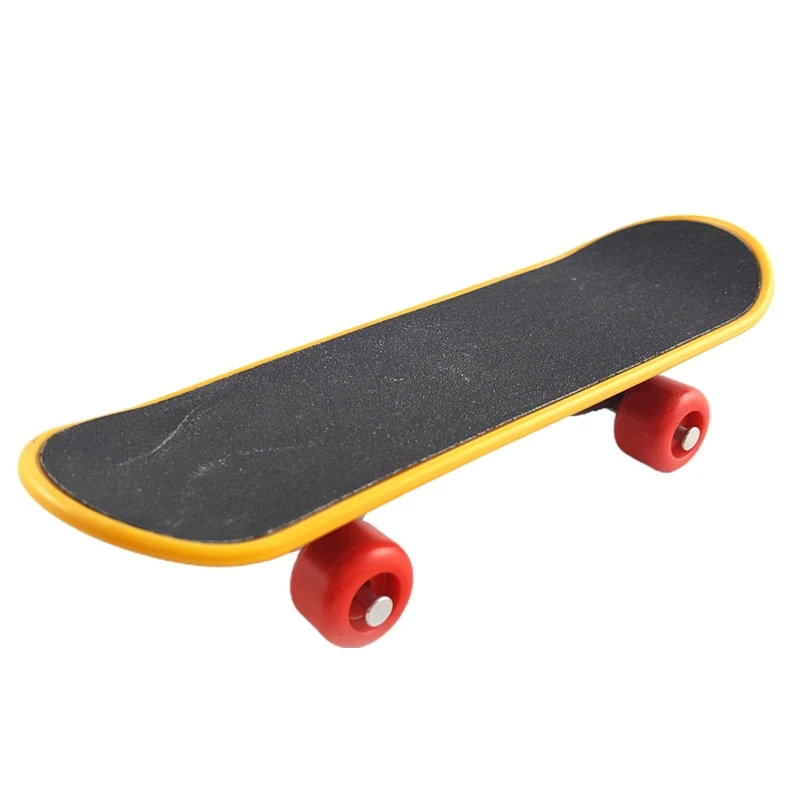 270F Bird Training Toys Plastic Mini Skateboard Parrot Intelligence Foot Toy for Parakeet Cockatiel Macaw Small Medium Birds