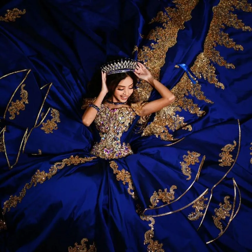 Королевские синие платья принцессы Quinceanera с блестящими аппликациями и