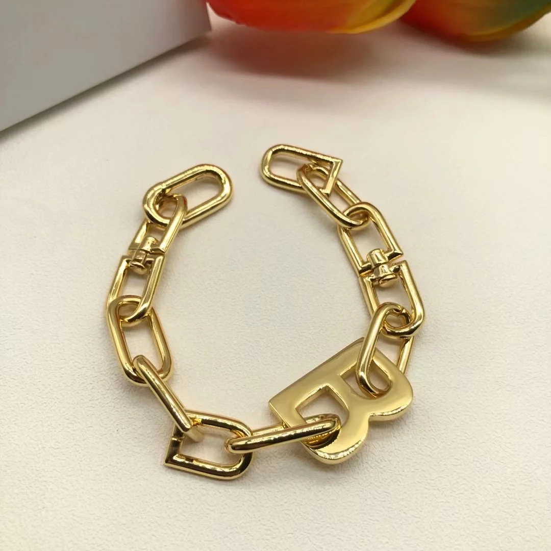 

European and American fashion lock bracelet