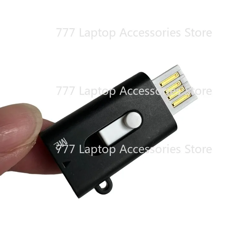 Фото Оригинальный USB-адаптер для карт Micro M2 (MSAC-UAM2) №2