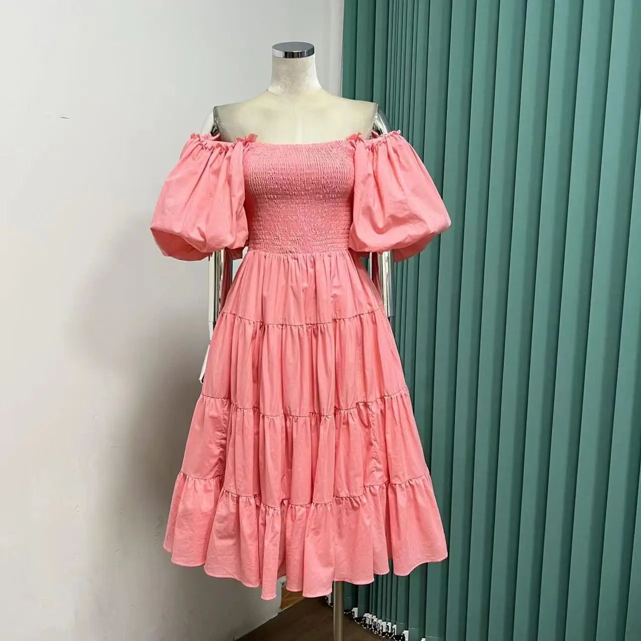 

2022 милое платье принцессы в стиле ретро с открытой спиной и рукавами-фонариками с оборками и хлопковым воротником