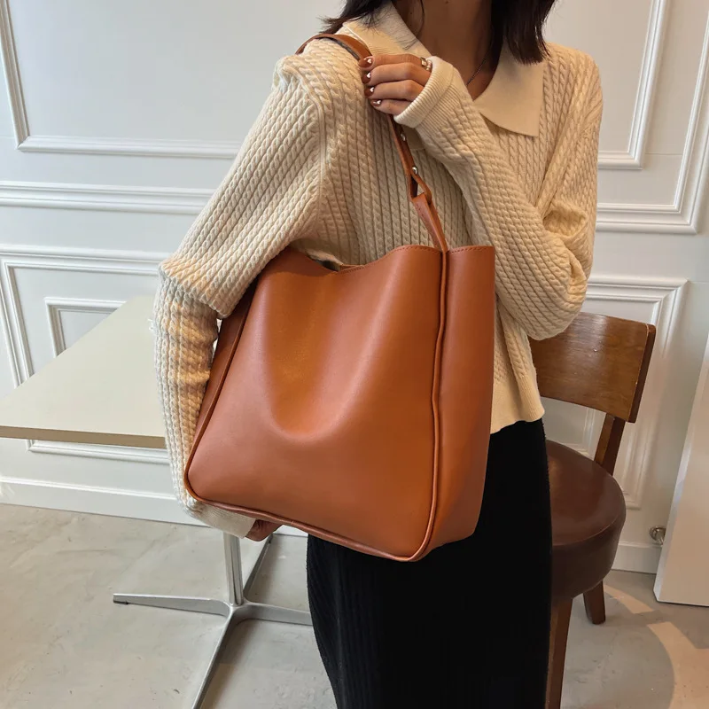 

New Large Capacity PU Leather Female Tote Bag Retro Solid Color Shoulder Bag Shopping Travel Bag for Women