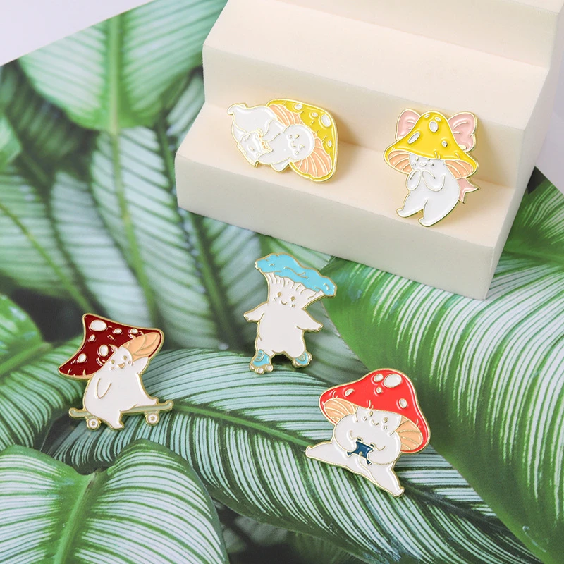 

Mushroom Play Enamel Pins Custom Skateboarding And Roller Skating Brooch Lapel Badge Bag Funny Jewelry Gift for Kids Friends