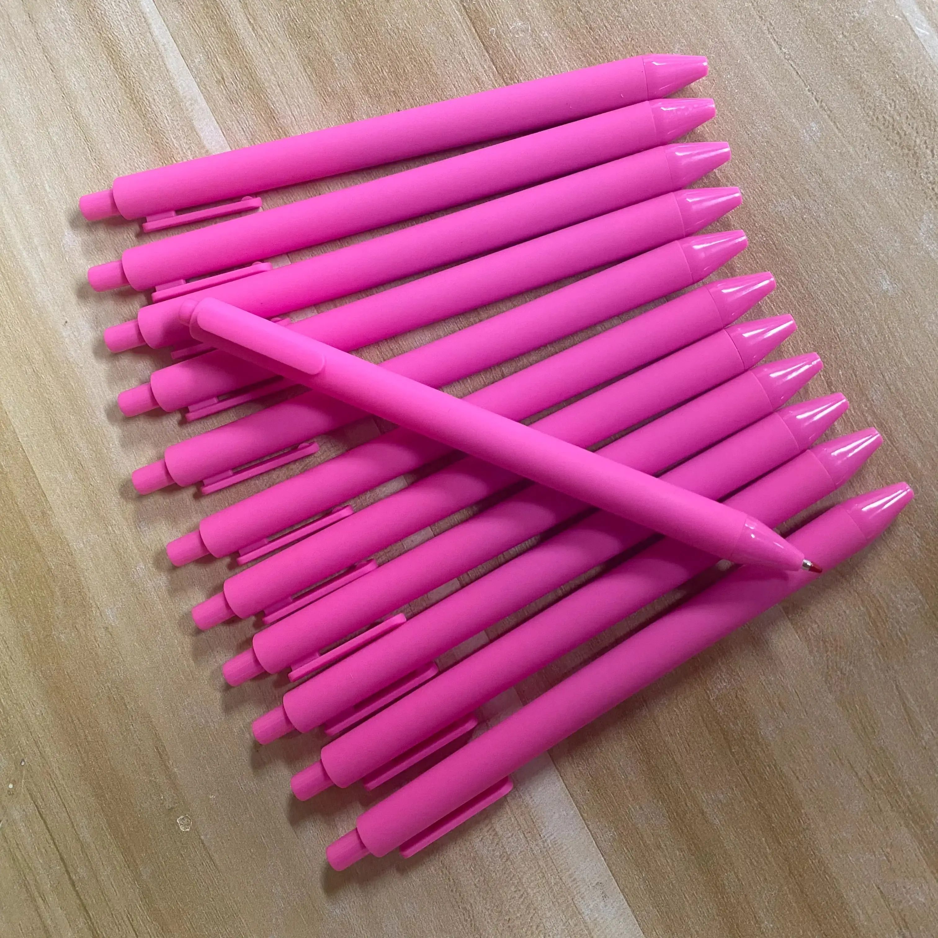 10 шт. ярко-розовые выдвижные гелевые ручки для розовой ленты осведомленность о