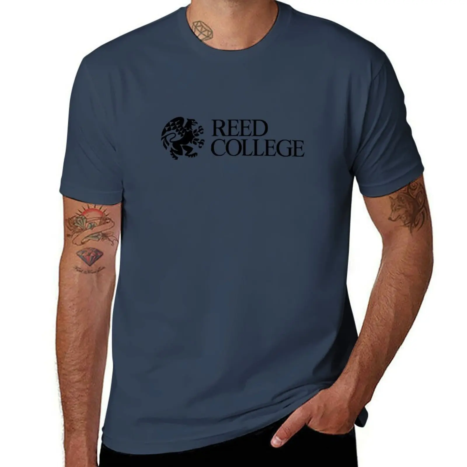 Фото Футболка Reed College Logo2, базовый топ с круглым вырезом и короткими рукавами №1