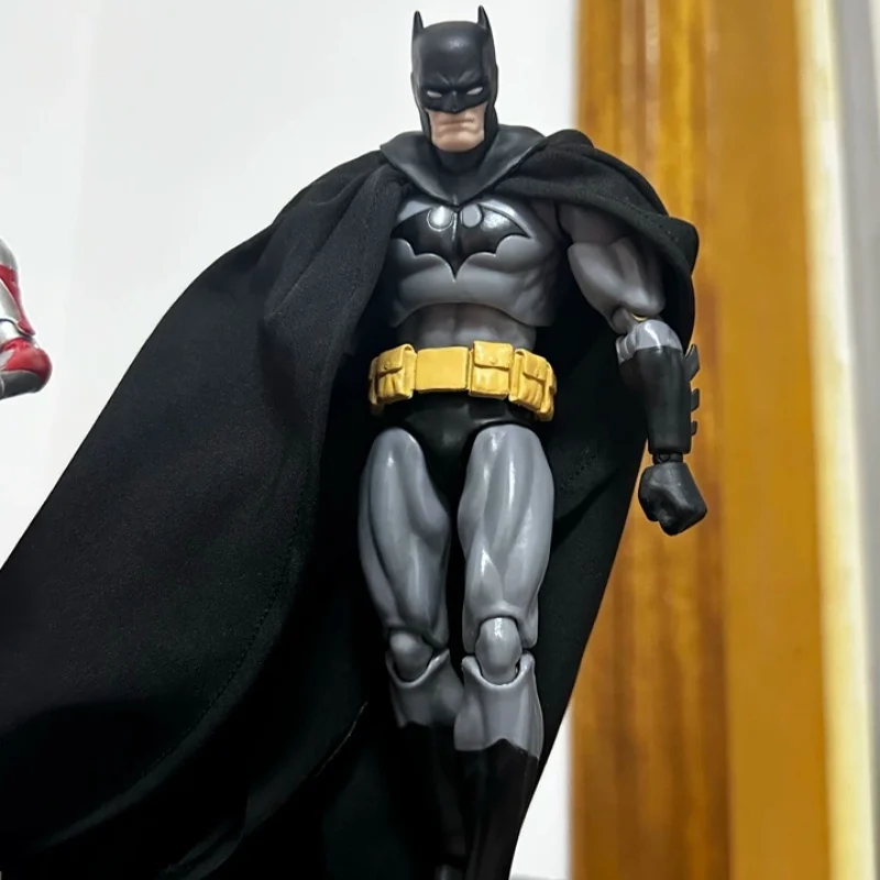 Фото Фигурка Бэтмена Ct Toys, коллекционная фигурка Бэтмена Mafex 126, фигурка Hush из Лиги Справедливости, фигурка Темного рыцаря, коллекционная игрушка для рабочего стола, подарки №1