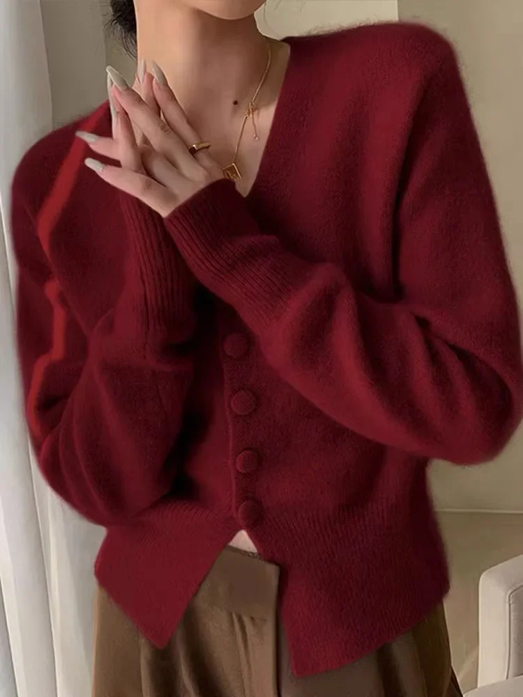 Утолщенный мягкий женский вязаный кардиган с v-образным вырезом осень/зима 2023