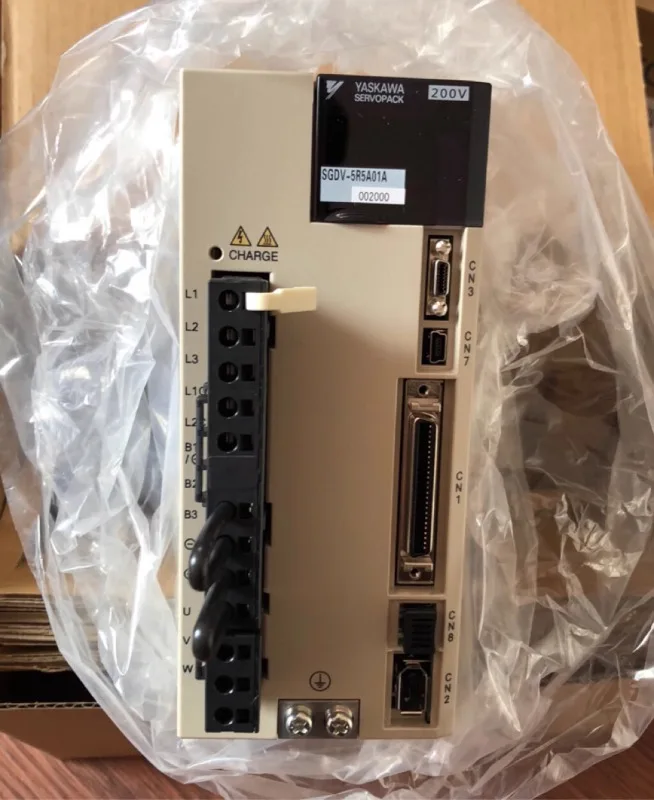 Флэш-накопитель Yaskawa SGDV-5R5A01A/11a