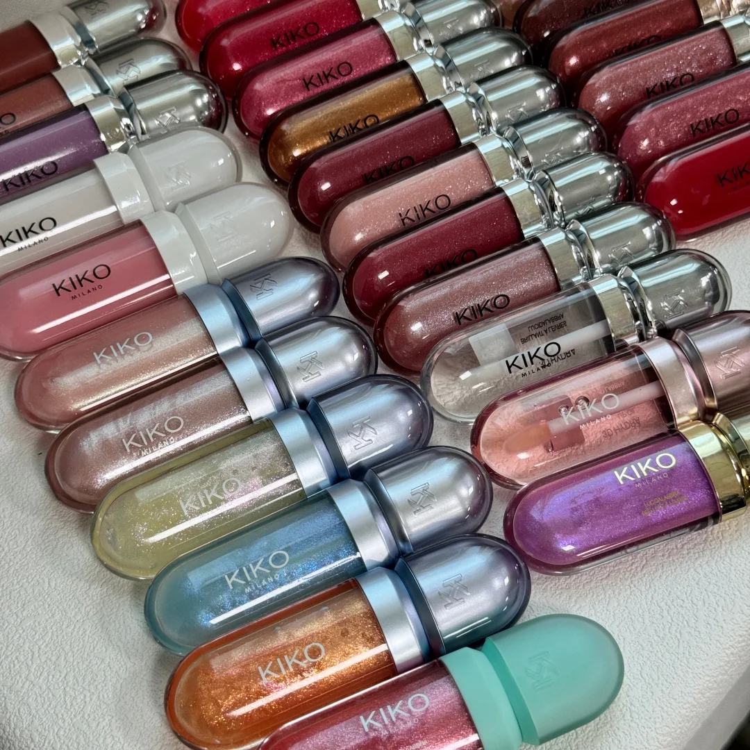 Фото KIKO Milano Kissable Lip Gloss: глянцевый блеск для губ с эффектом влажного сияния, увлажняющая масляная основа, мягкий, объемный, не липкий, стойкий блеск, подарок. №4