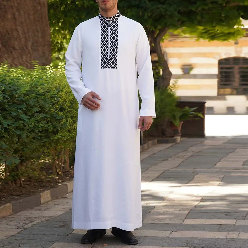 2022 New Arab Middle East Ramadan Clothing Long Sleeve National Style Pattern Men's Muslim Robe Fashion Saudi Arabia