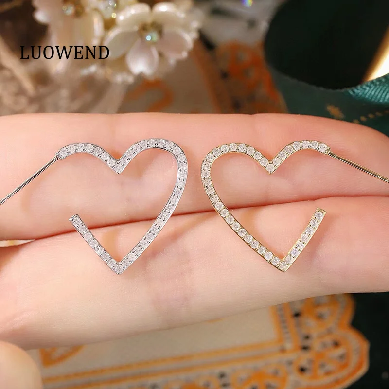 Фото LUOWEND 100% серьги из белого/желтого золота 18 карат, женские модные серьги в романтическом стиле, 0,70 карат, серьги с натуральными бриллиантами, изысканные ювелирные изделия №1