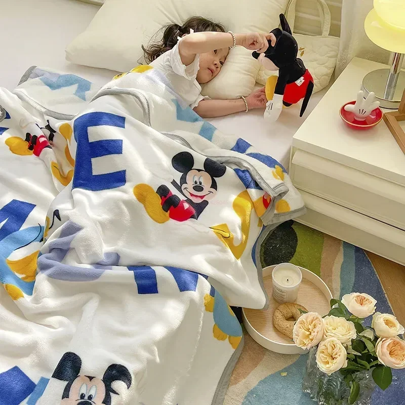 

Disney Kid Blanket Thick Milk Fleece Casual Blanket Stitch/Mickey Mouse Pattern Student Kindergarten Kawaii Lunch Break Blanket
