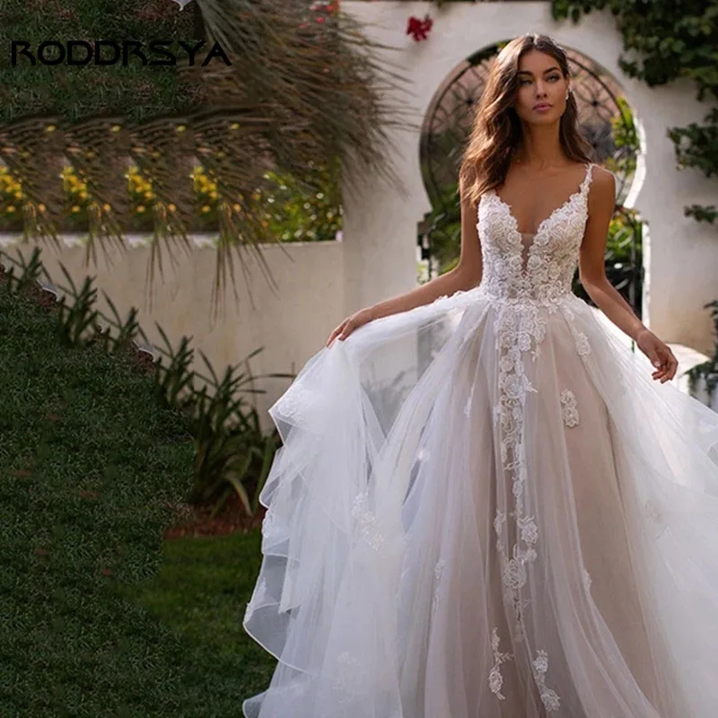 

RODDRSYA Sexy V-Neck Wedding Dresses 2023 A-Line Lace Appliques Princess Backless Bridal Gown Sweep Train Vestido De Novia