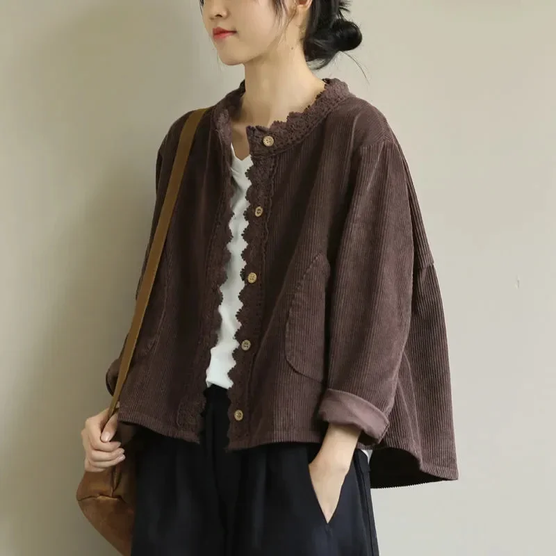 Свободная литературная женская куртка с длинными рукавами и круглым вырезом