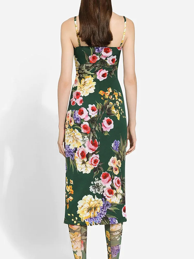 Женское платье с цветочным принтом открытыми плечами и высокой талией