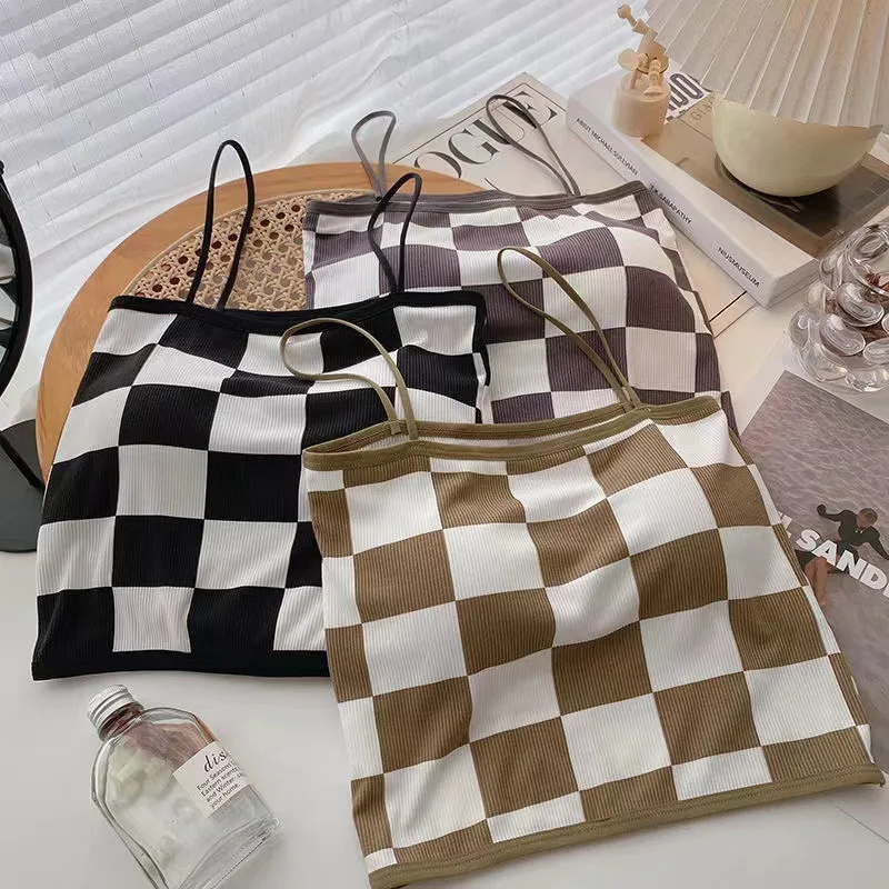 

Женская фиксированная нагрудная подушка с подтяжками