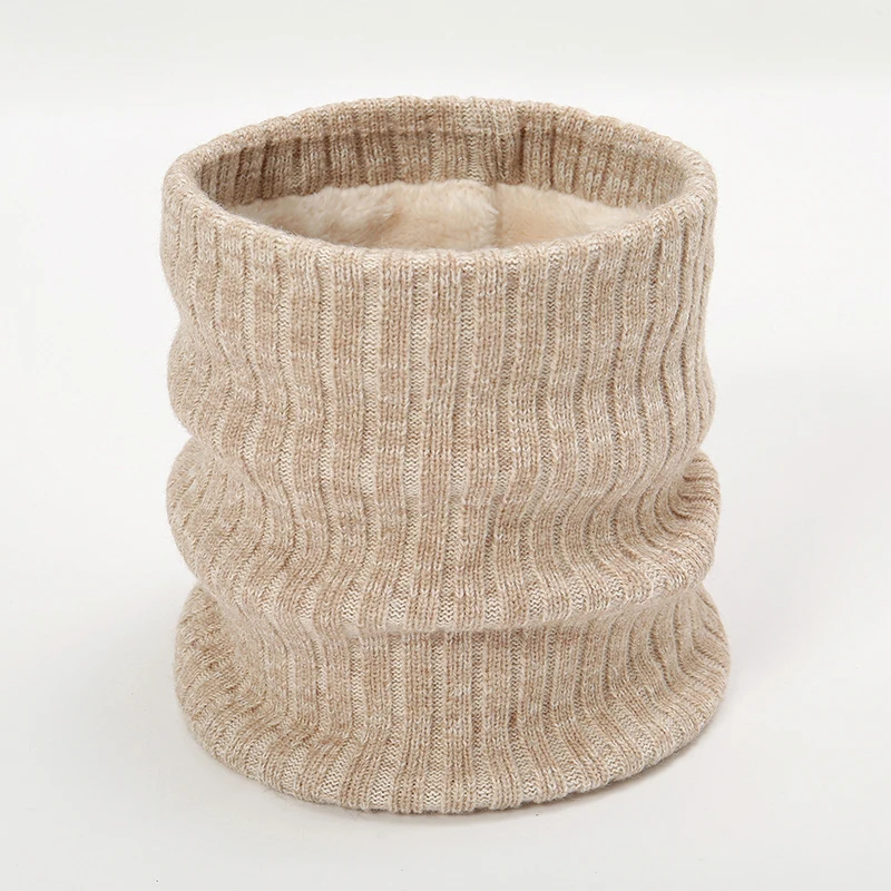 Женский вязаный шарф