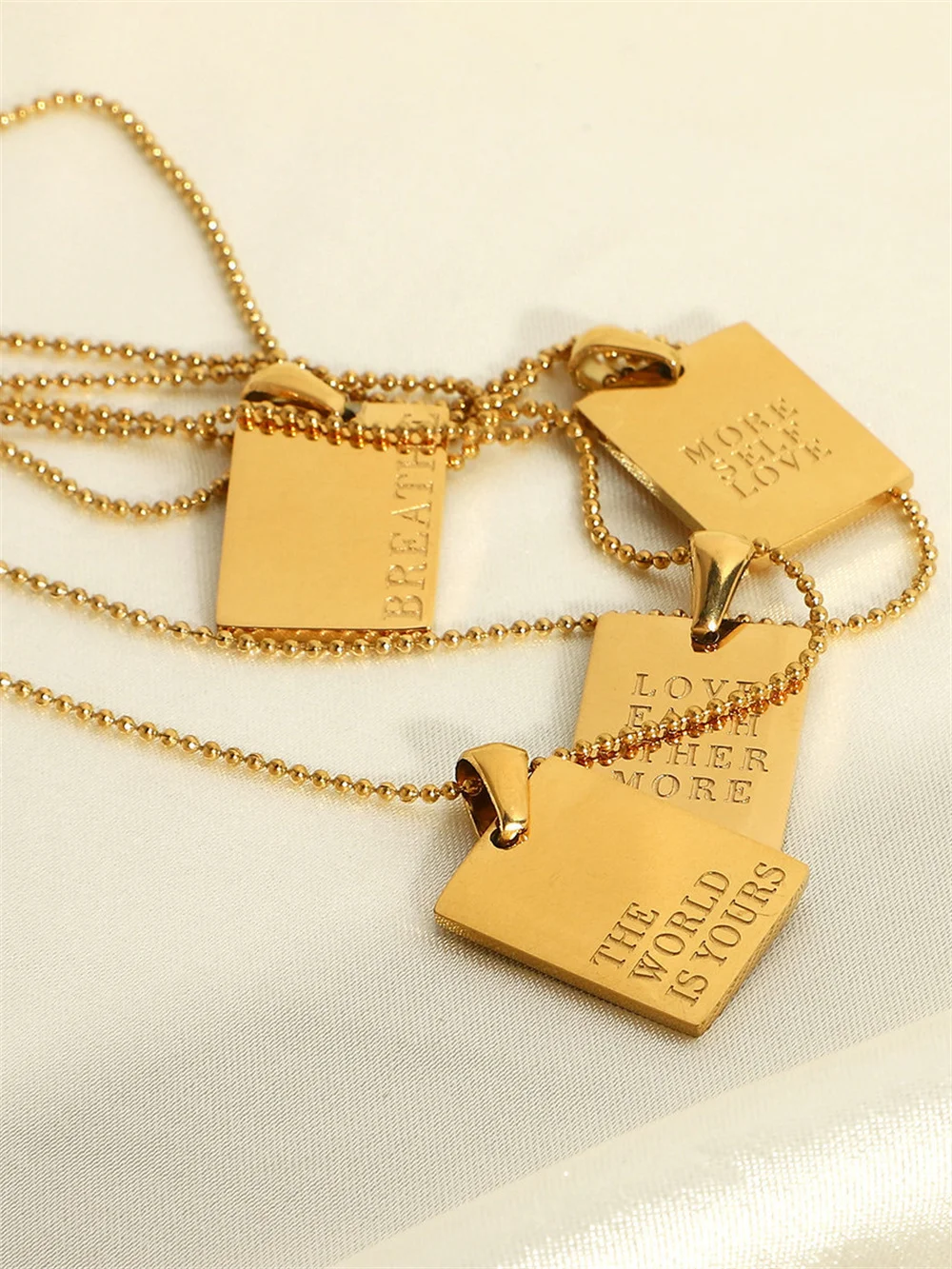 

Vintage Stainless Steel Necklace for Woman Aesthetics Gold Color Letter Pendant Neck Chain Jewelry Couple Emo Accessories 2022