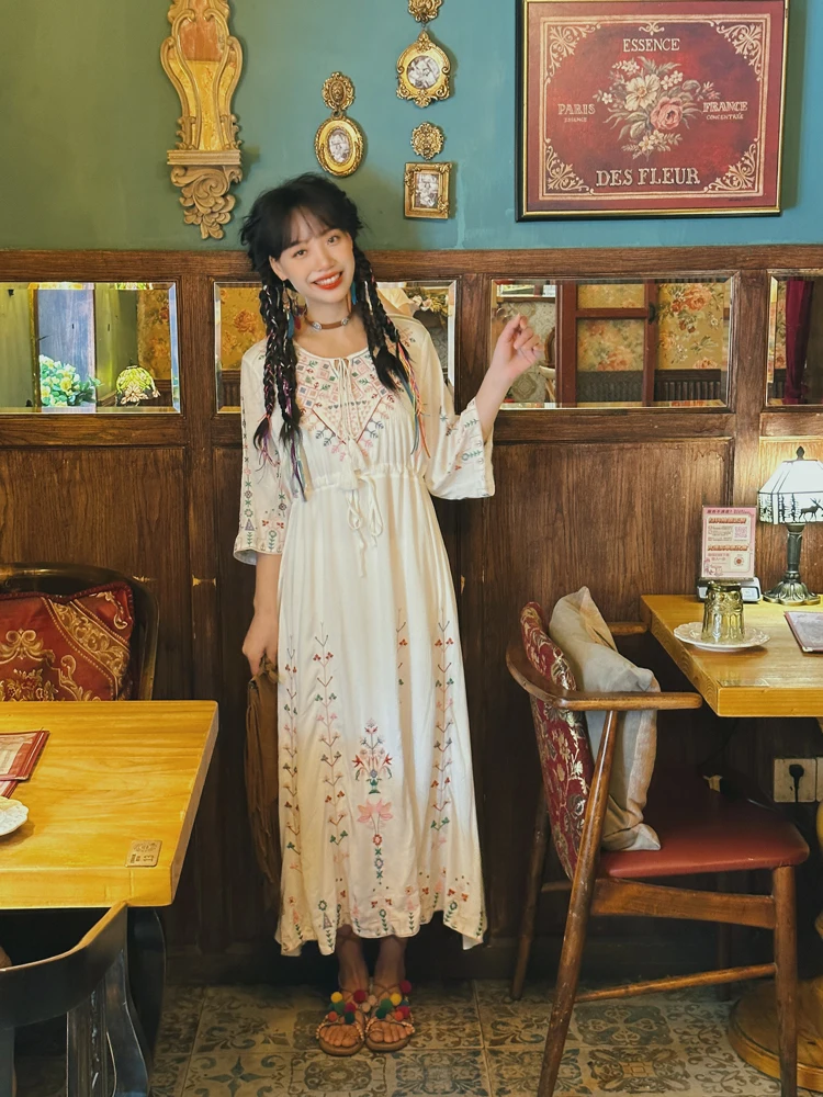 

Богемный Национальный стиль Тяжелая вышивка Талия закрытые большие качели Хлопок Конопля платье