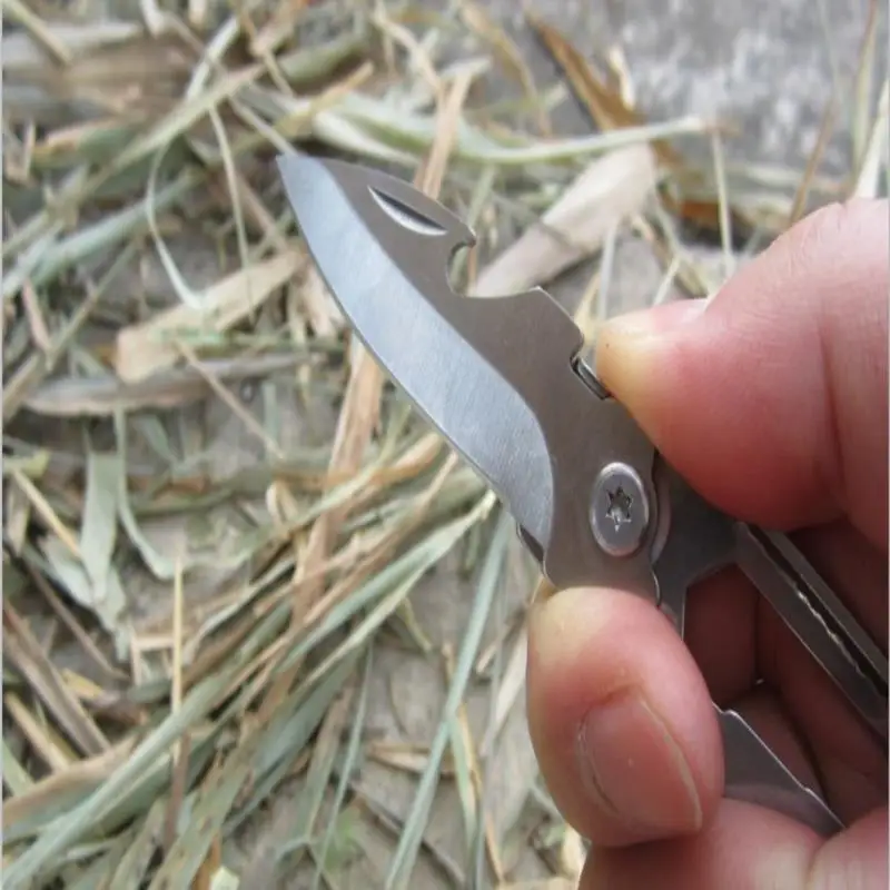 

Outdoor Travel Stainless Mini Portable Folding Knife Key Chain KeyChain Ring