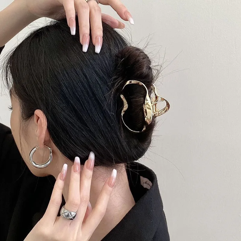 

Geometric Irregular Abstract Style Hairpin Punk Style Metal Hair Claws Fashion Women Simple Wavy Grab Clip Hair Accessories