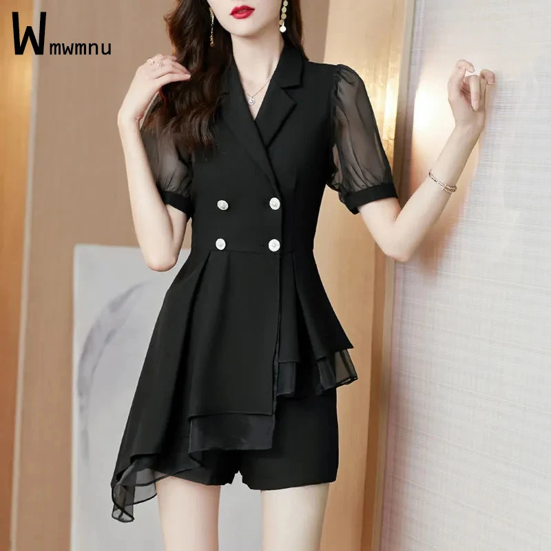 Женское облегающее однотонное летнее пальто с рельефными краями + короткие брюки