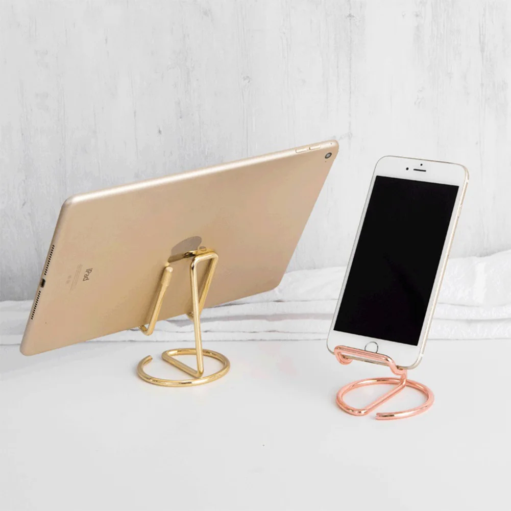 

Metal Cell Phone Holder Desk Mobile Phone Holder For iPhone X XS MAX 8 7 6 12 Phone Stand Desk For Samsung S20 FE Xiaomi Huawei