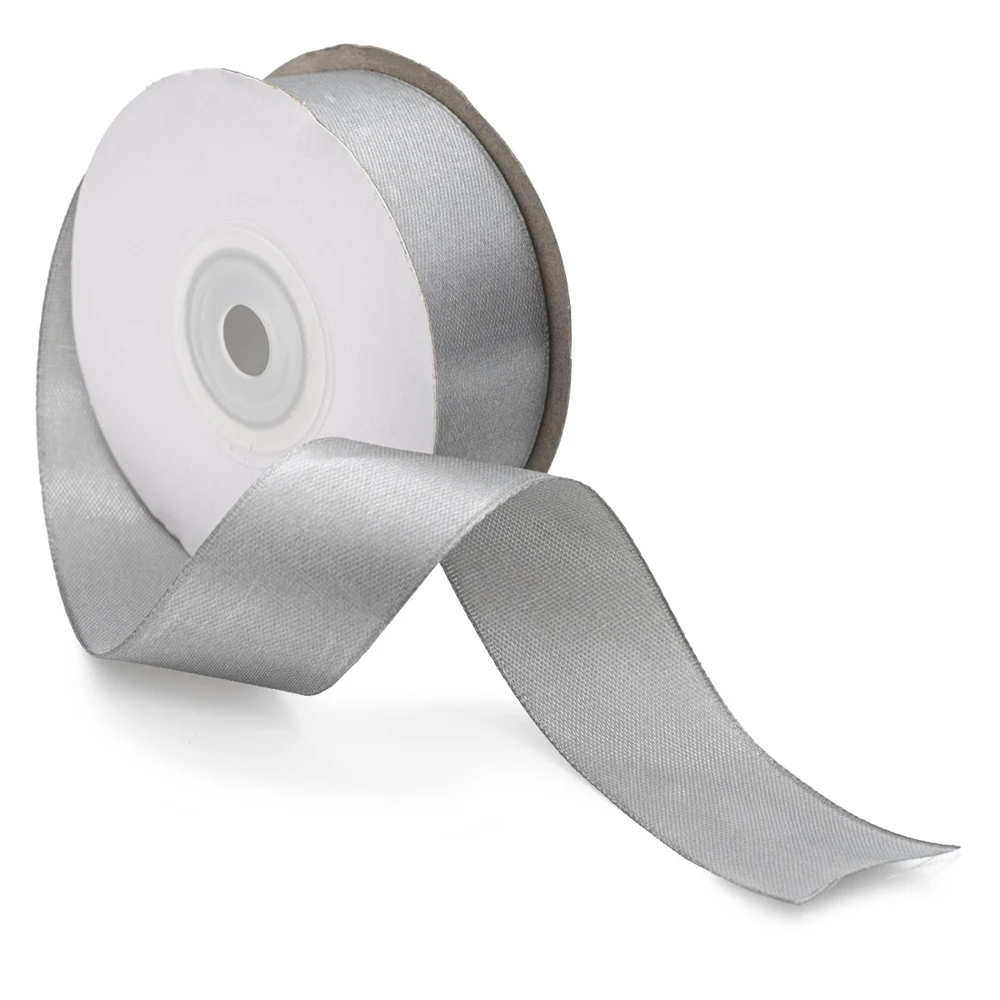 Лента атласная 2 5см х22 86м (аналог 411007) (149 светло-серый) 22.86 м |